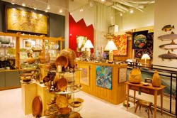 Mountain-Made-Gallery,-Asheville,-NC,-USA